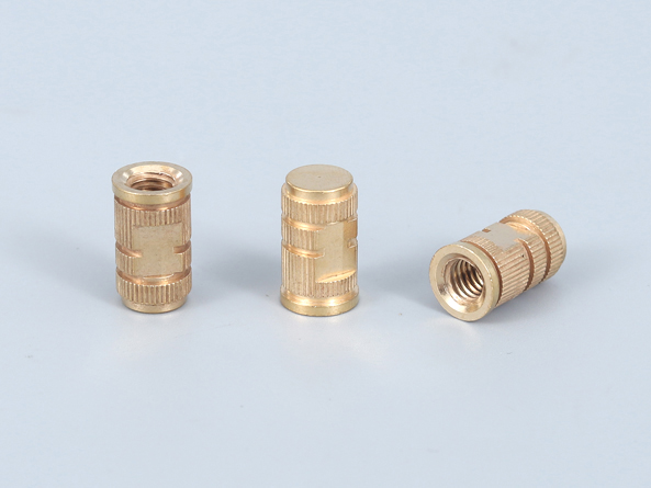 直纹滚花黄铜螺纹嵌件