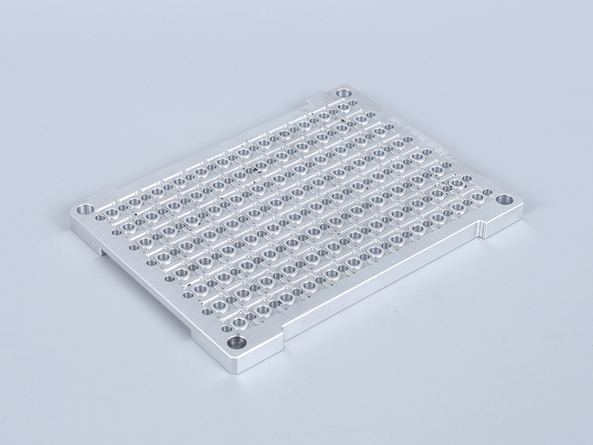 客户定制化精密铝材板件